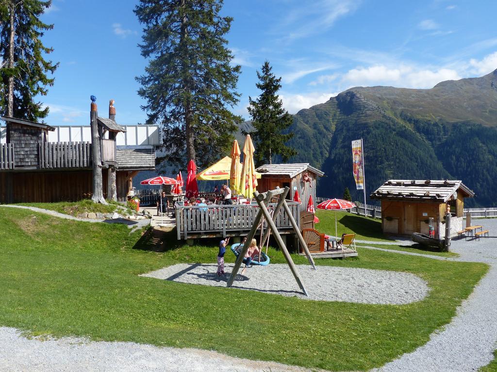 Haus Wechner Hotell Kappl  Rum bild