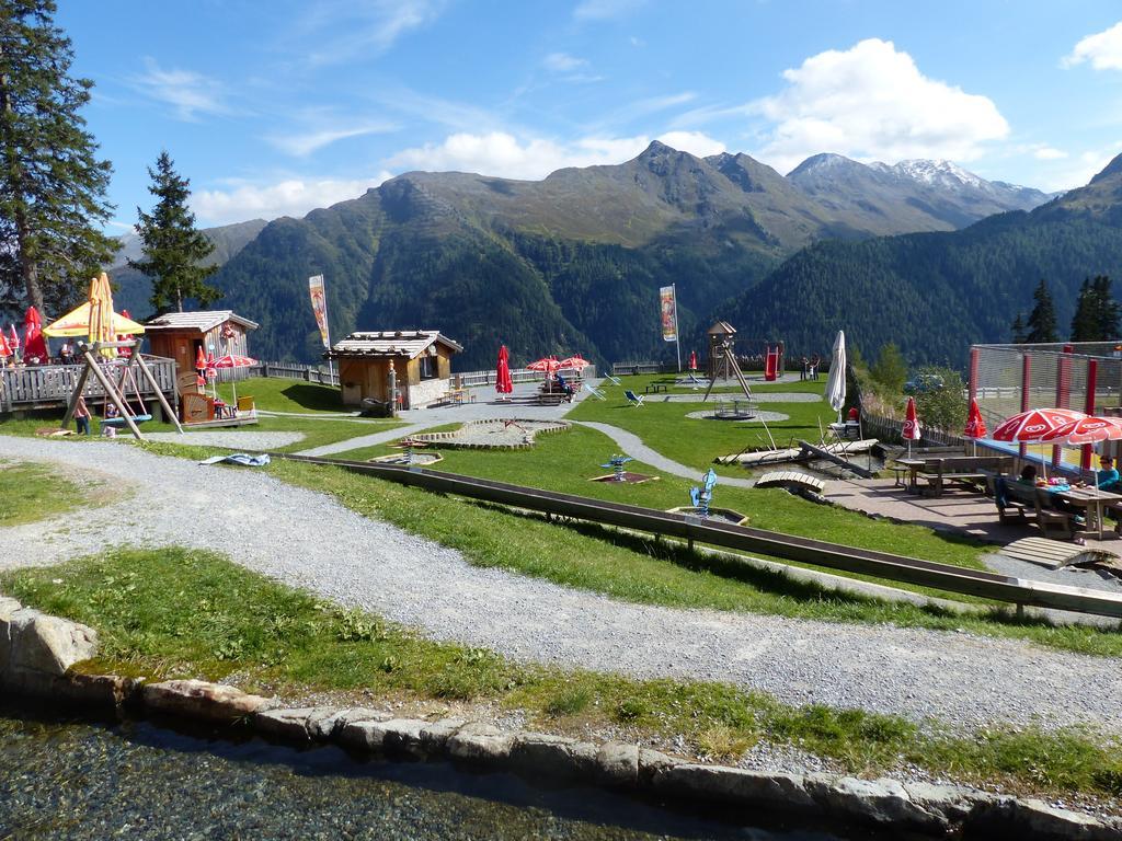 Haus Wechner Hotell Kappl  Rum bild